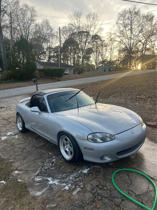 2001 Mazda NB MX-5 Miata - Image 2 of 11