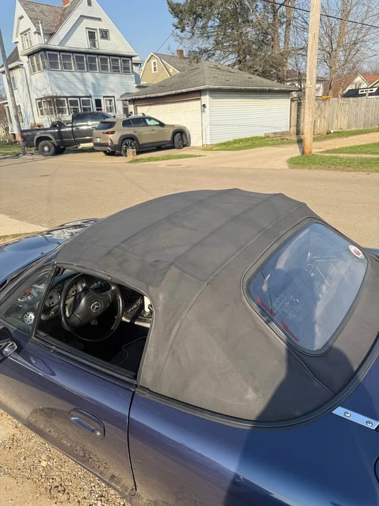 2001 Mazda NB MX-5 Miata - Image 4 of 7