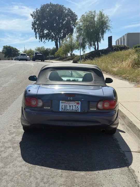 2001 Mazda NB MX-5 Miata - Image 8 of 10