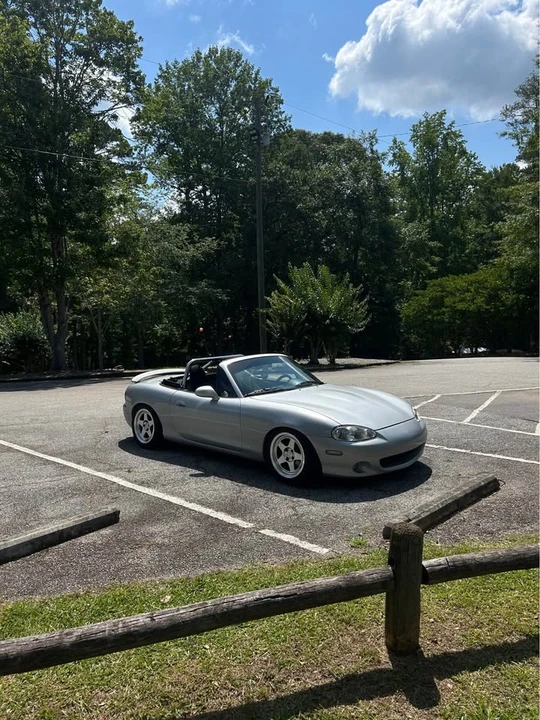 2001 Mazda NB MX-5 Miata - Image 4 of 11