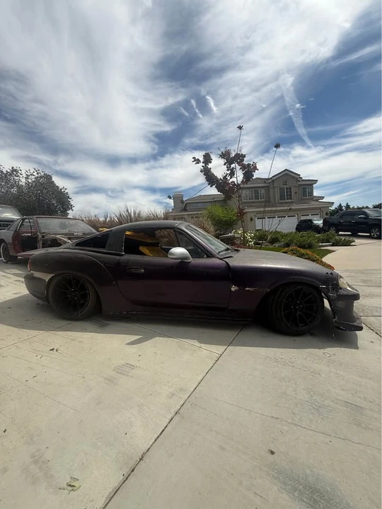 2001 Mazda NB MX-5 Miata - Image 2 of 13