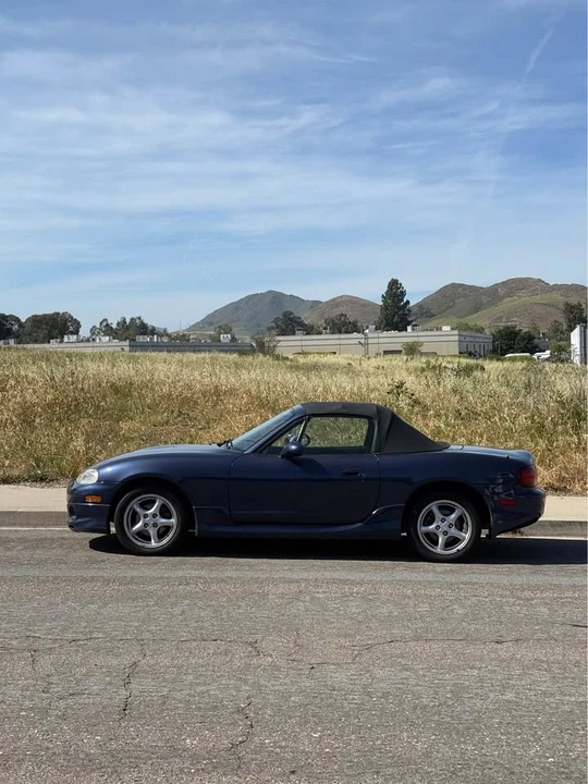 2001 Mazda NB MX-5 Miata - Image 7 of 10