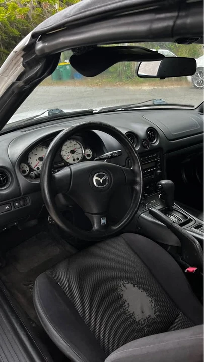 2001 Mazda NB MX-5 Miata - Image 6 of 8