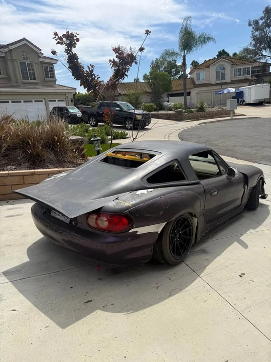2001 Mazda NB MX-5 Miata - Image 3 of 15