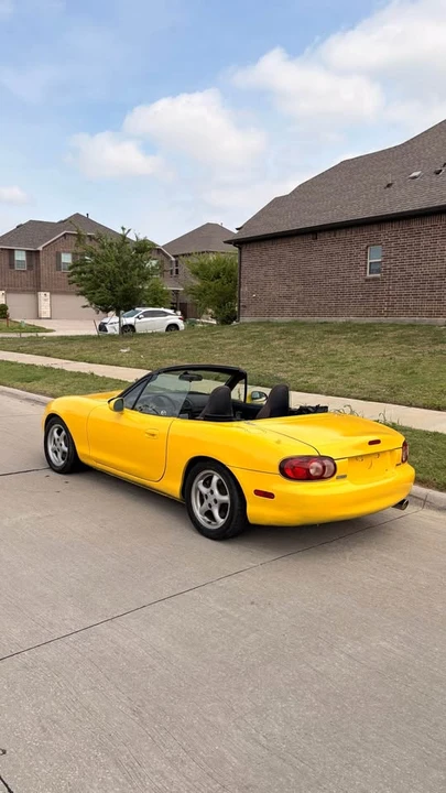 2001 Mazda NB MX-5 Miata - Image 6 of 19