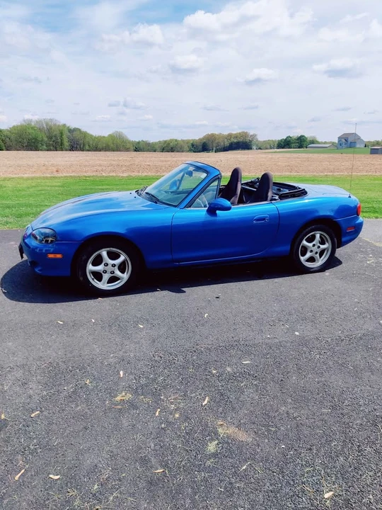 2001 Mazda NB MX-5 Miata - Image 5 of 14