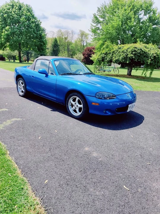 2001 Mazda NB MX-5 Miata - Image 10 of 14