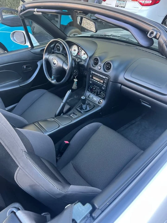 2001 Mazda NB MX-5 Miata - Image 3 of 4