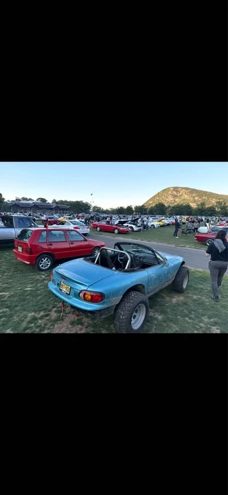 2001 Mazda NB MX-5 Miata - Image 2 of 3