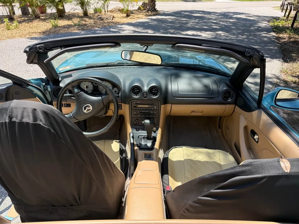 2001 Mazda NB MX-5 Miata - Image 5 of 10