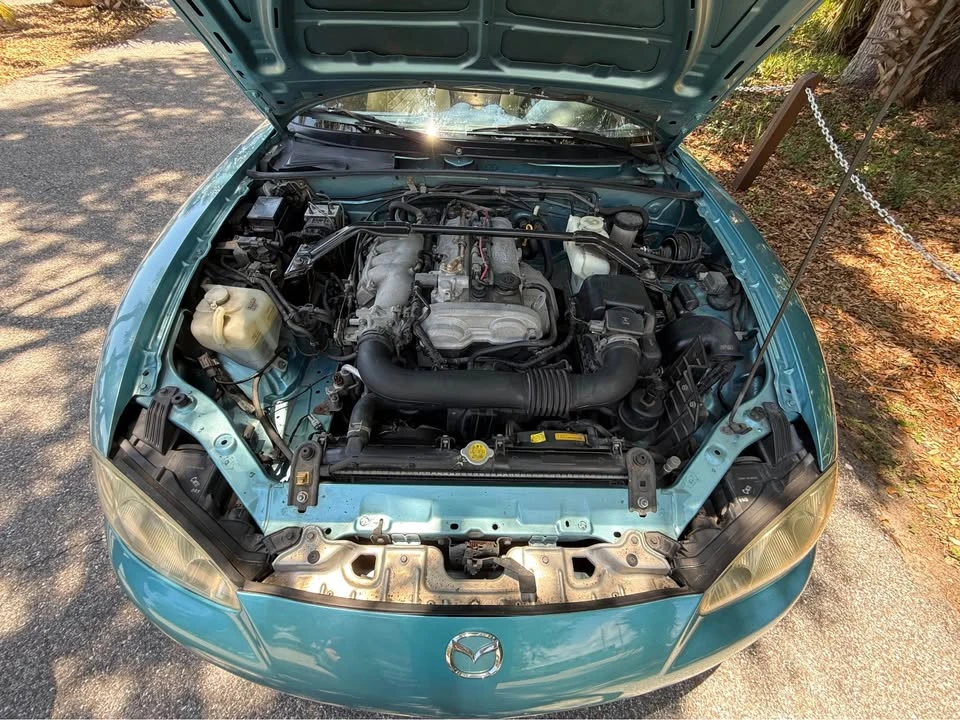 2001 Mazda NB MX-5 Miata - Image 7 of 10