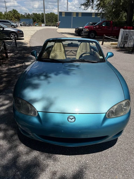 2001 Mazda NB MX-5 Miata - Image 3 of 10