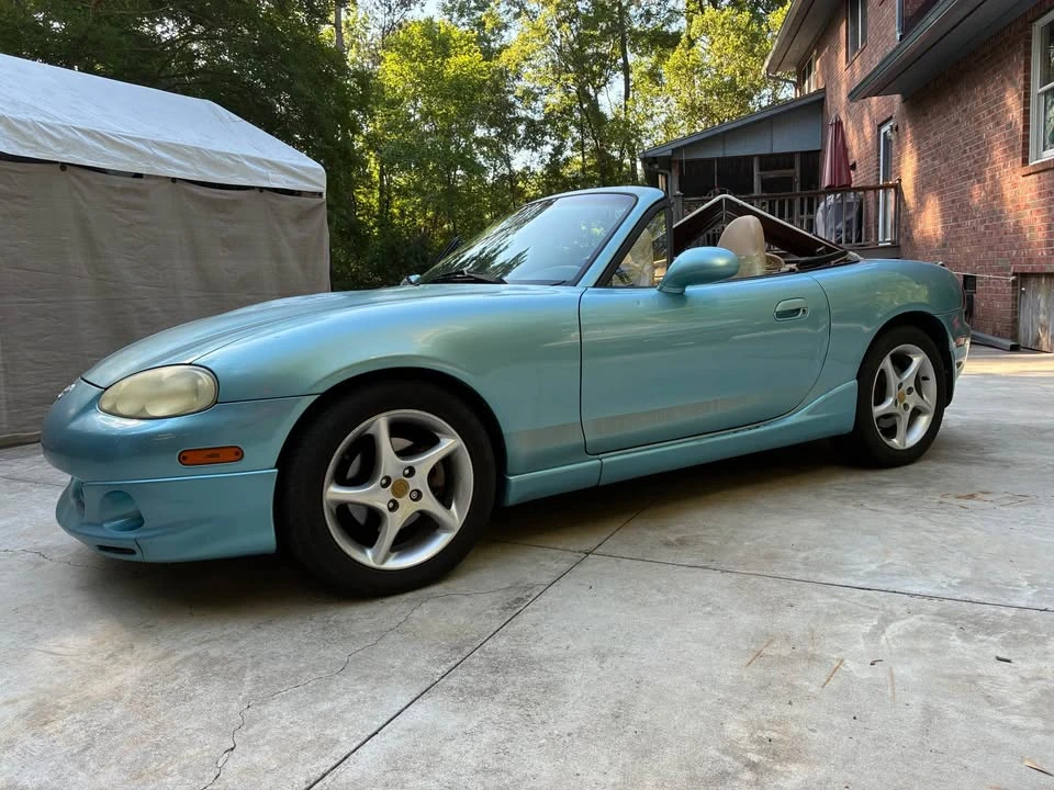 2001 Mazda NB MX-5 Miata - Image 2 of 10