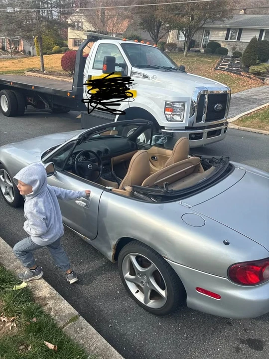 2001 Mazda NB MX-5 Miata - Image 2 of 2