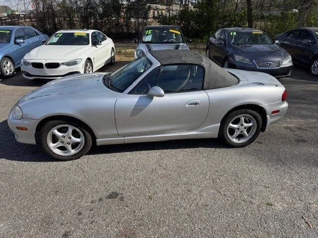 2001 Mazda NB MX-5 Miata - Image 10 of 18