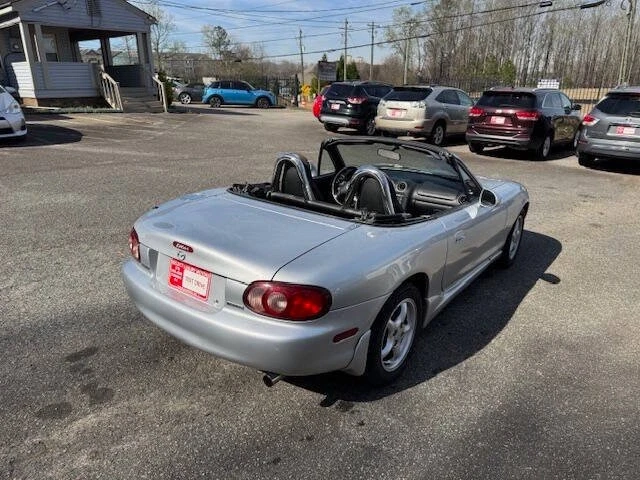 2001 Mazda NB MX-5 Miata - Image 5 of 18