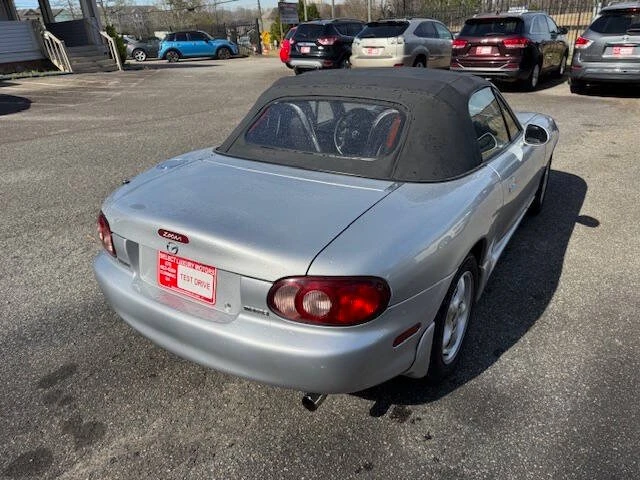 2001 Mazda NB MX-5 Miata - Image 12 of 18