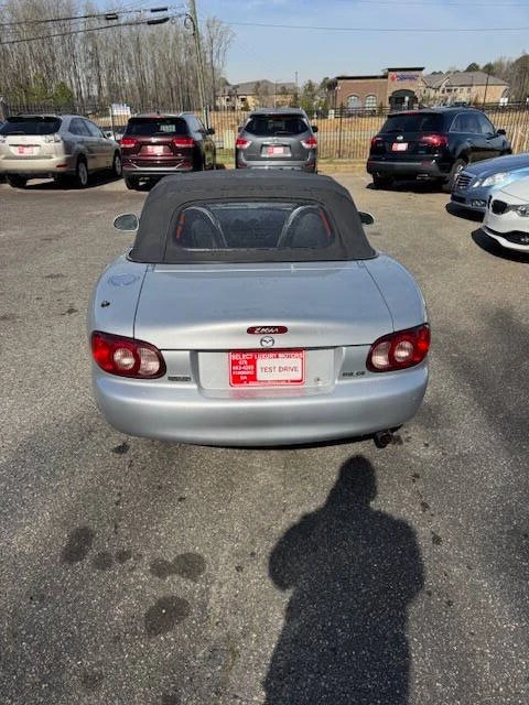 2001 Mazda NB MX-5 Miata - Image 11 of 18