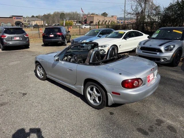 2001 Mazda NB MX-5 Miata - Image 7 of 18