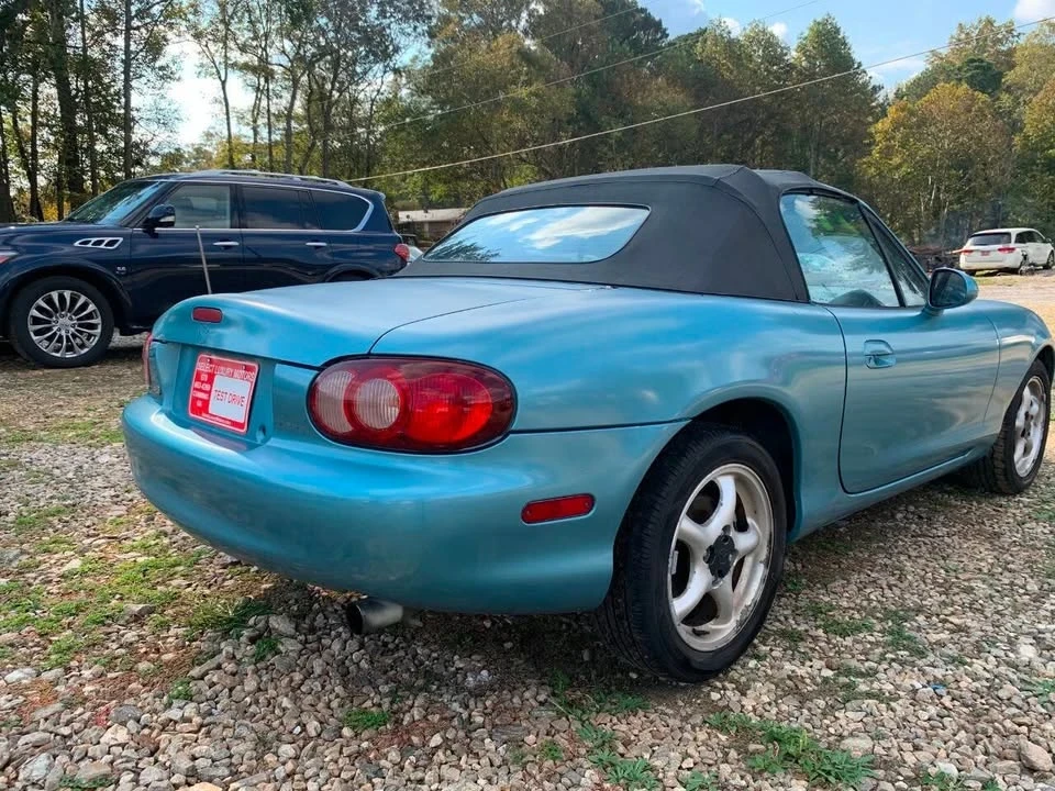 2001 Mazda NB MX-5 Miata - Image 9 of 20