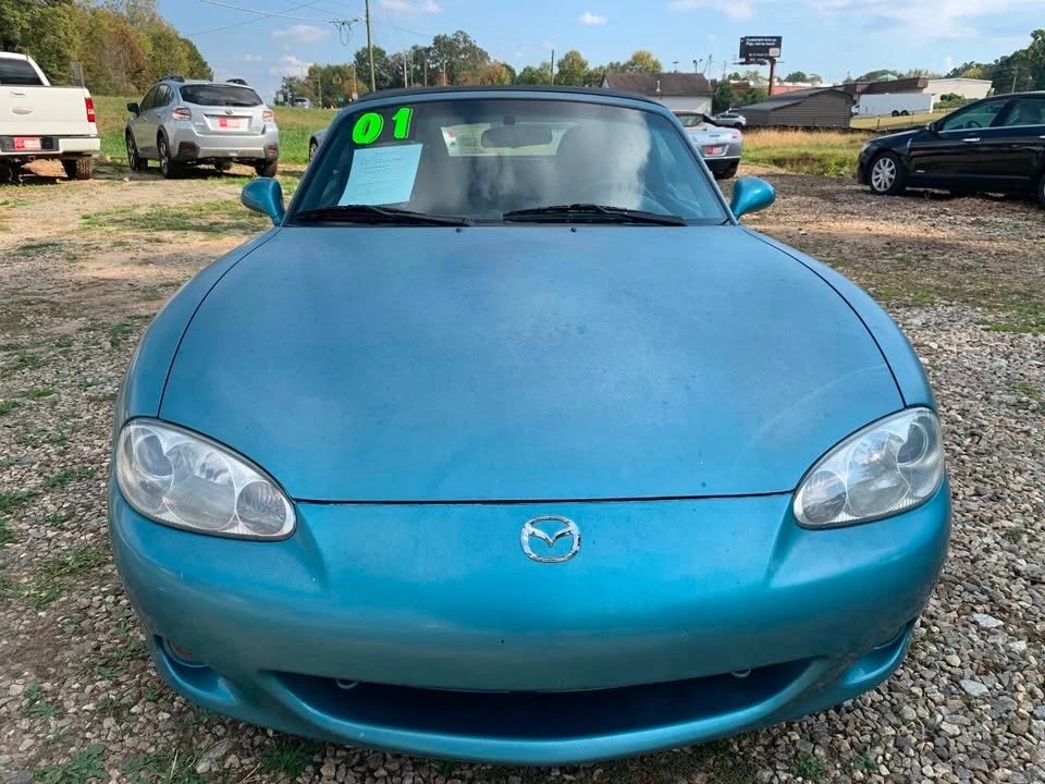 2001 Mazda NB MX-5 Miata - Image 2 of 19