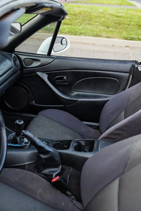2001 Mazda NB MX-5 Miata - Image 16 of 20
