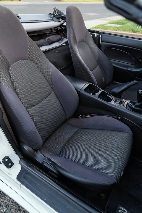 2001 Mazda NB MX-5 Miata - Image 17 of 19