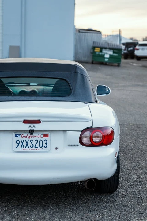 2001 Mazda NB MX-5 Miata - Image 20 of 20