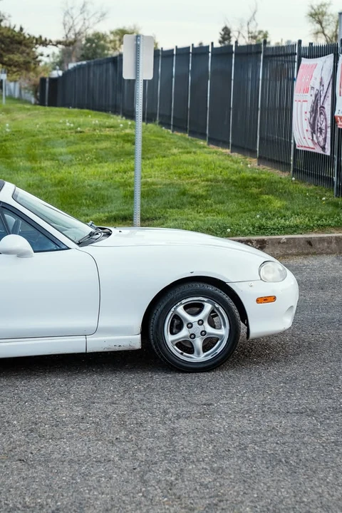 2001 Mazda NB MX-5 Miata - Image 7 of 20