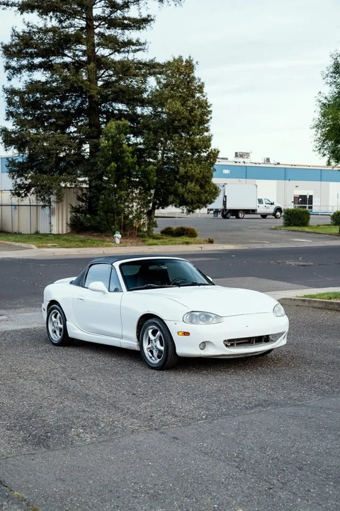 2001 Mazda NB MX-5 Miata - Image 8 of 20