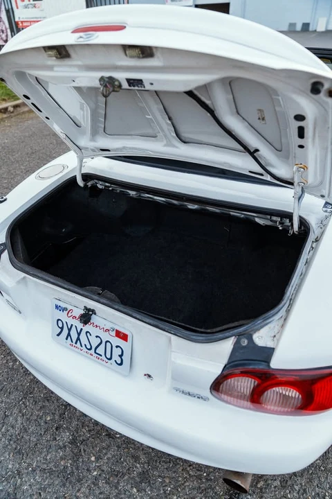 2001 Mazda NB MX-5 Miata - Image 14 of 19