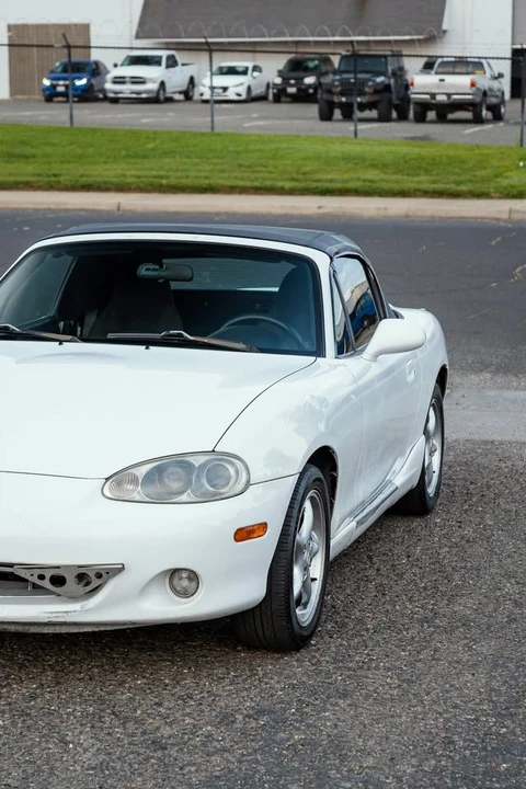 2001 Mazda NB MX-5 Miata - Image 3 of 20