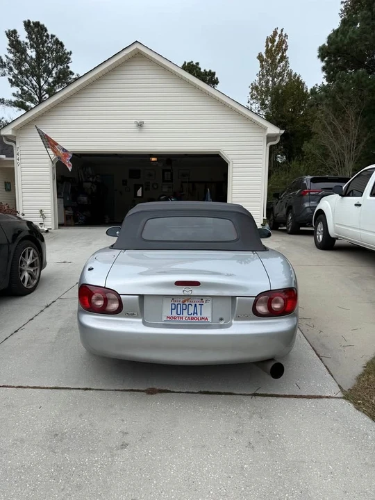 2001 Mazda NB MX-5 Miata - Image 11 of 20