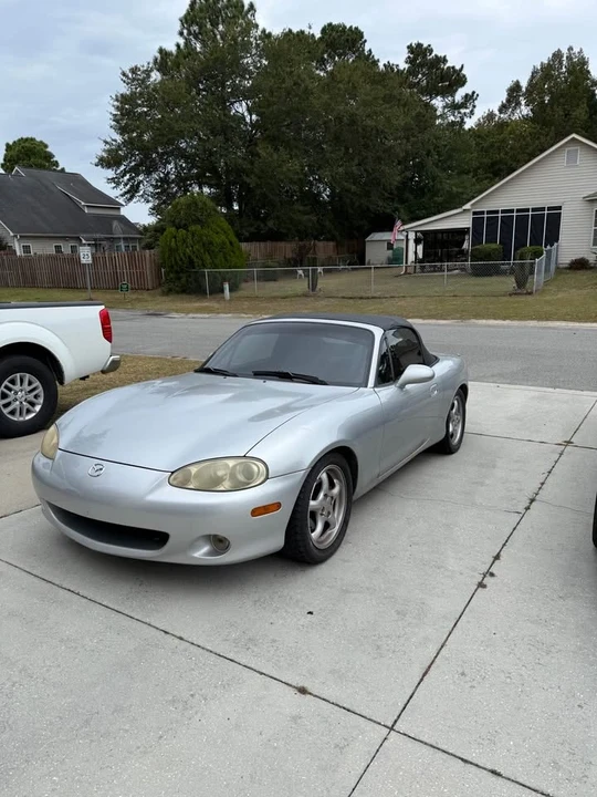 2001 Mazda NB MX-5 Miata - Image 17 of 20