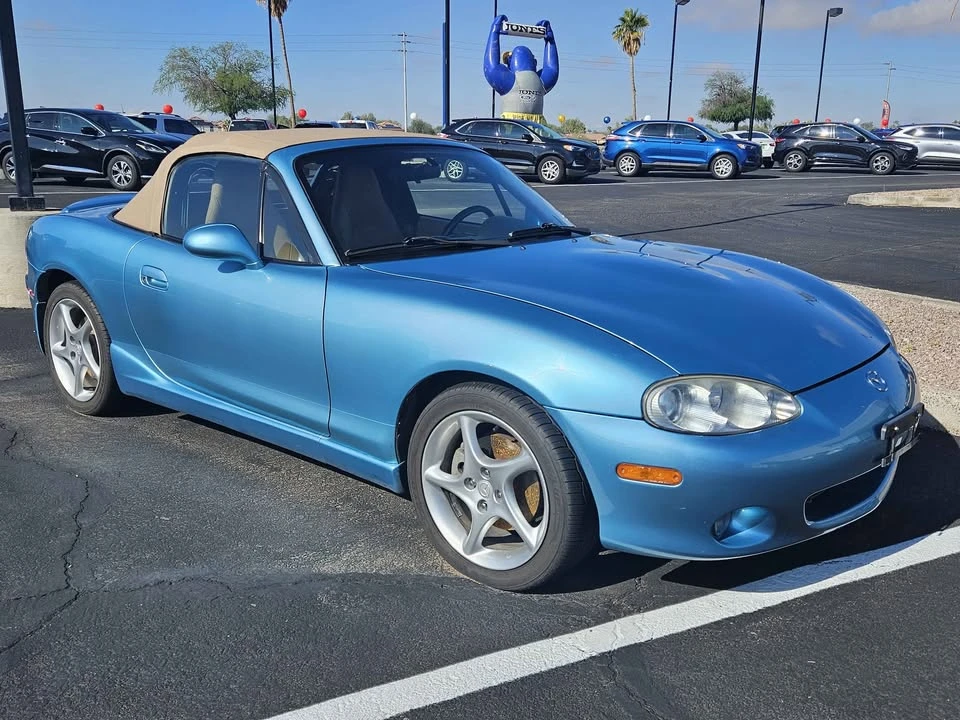 2001 Mazda NB MX-5 Miata - Image 3 of 8