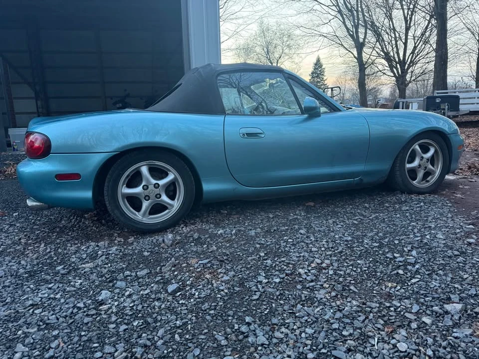 2001 Mazda NB MX-5 Miata - Image 5 of 10