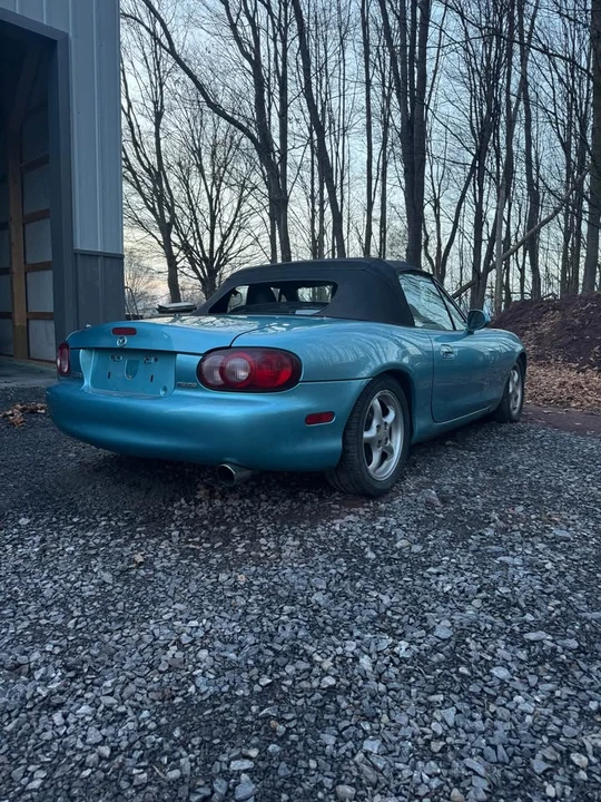 2001 Mazda NB MX-5 Miata - Image 6 of 10