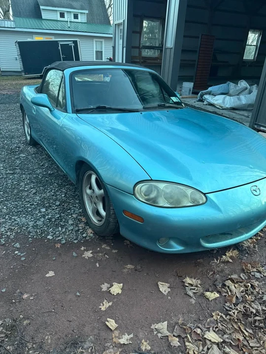 2001 Mazda NB MX-5 Miata - Image 3 of 10