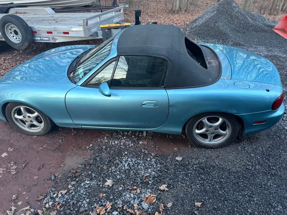 2001 Mazda NB MX-5 Miata - Image 8 of 10
