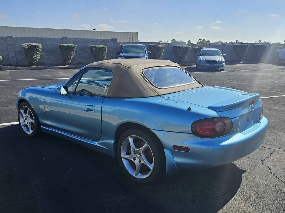 2001 Mazda NB MX-5 Miata - Image 2 of 8