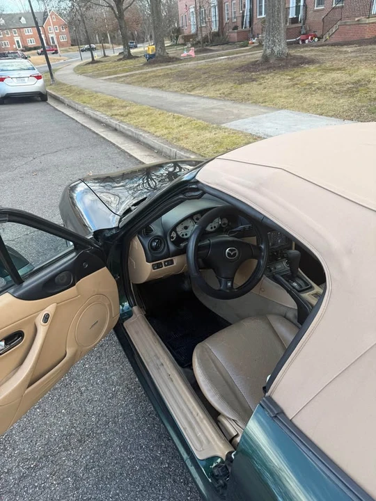 2001 Mazda NB MX-5 Miata - Image 8 of 10