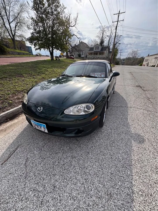 2001 Mazda NB MX-5 Miata - Image 2 of 8