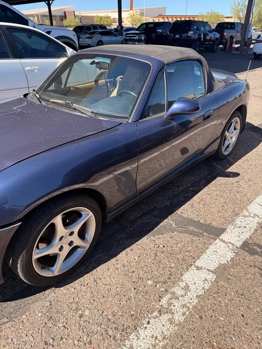 2001 Mazda NB MX-5 Miata - Image 3 of 8