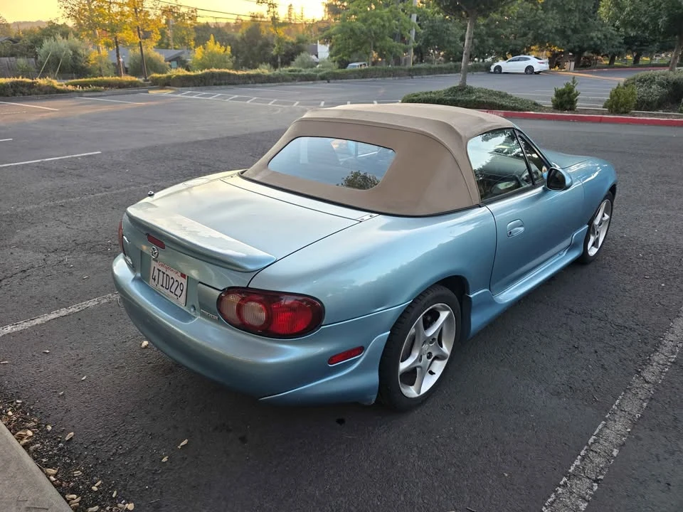 2001 Mazda NB MX-5 Miata - Image 6 of 12