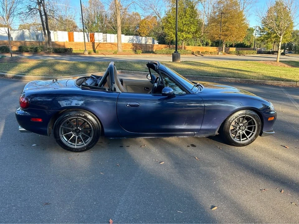 2001 Mazda NB MX-5 Miata - Image 5 of 15