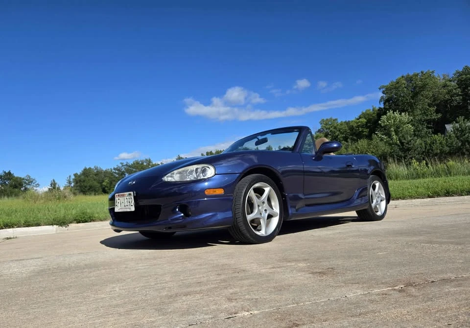 2001 Mazda NB MX-5 Miata - Image 4 of 15