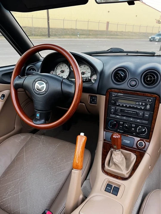 2001 Mazda NB MX-5 Miata - Image 7 of 15