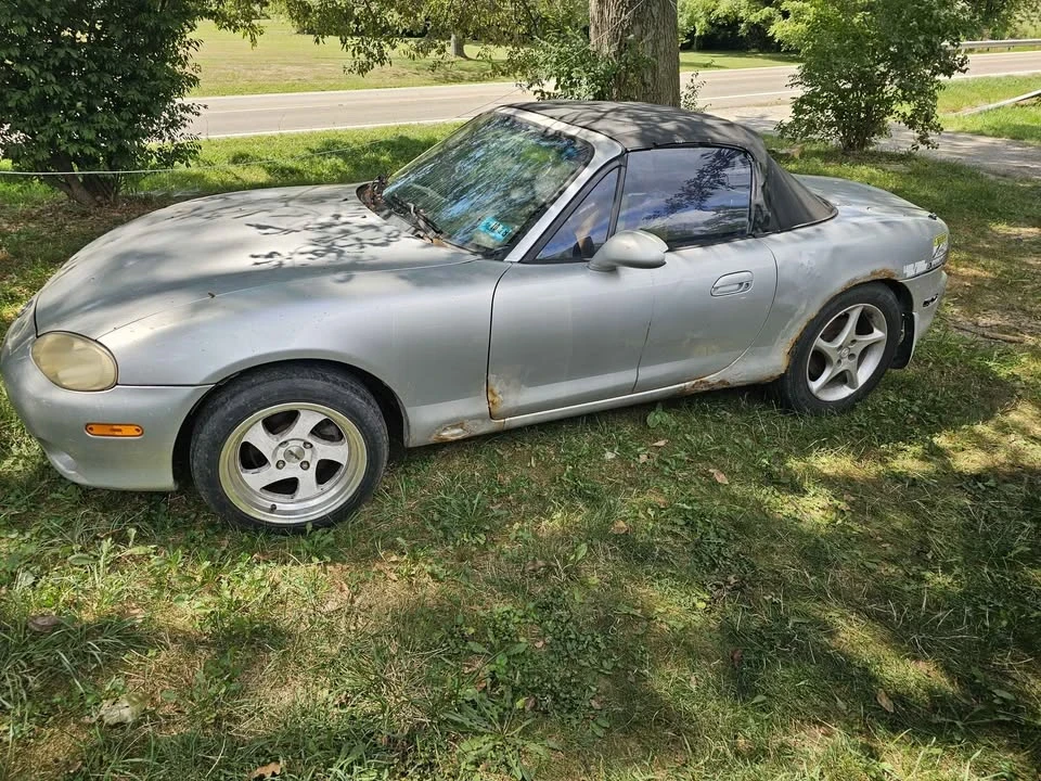 2001 Mazda NB MX-5 Miata - Image 7 of 8