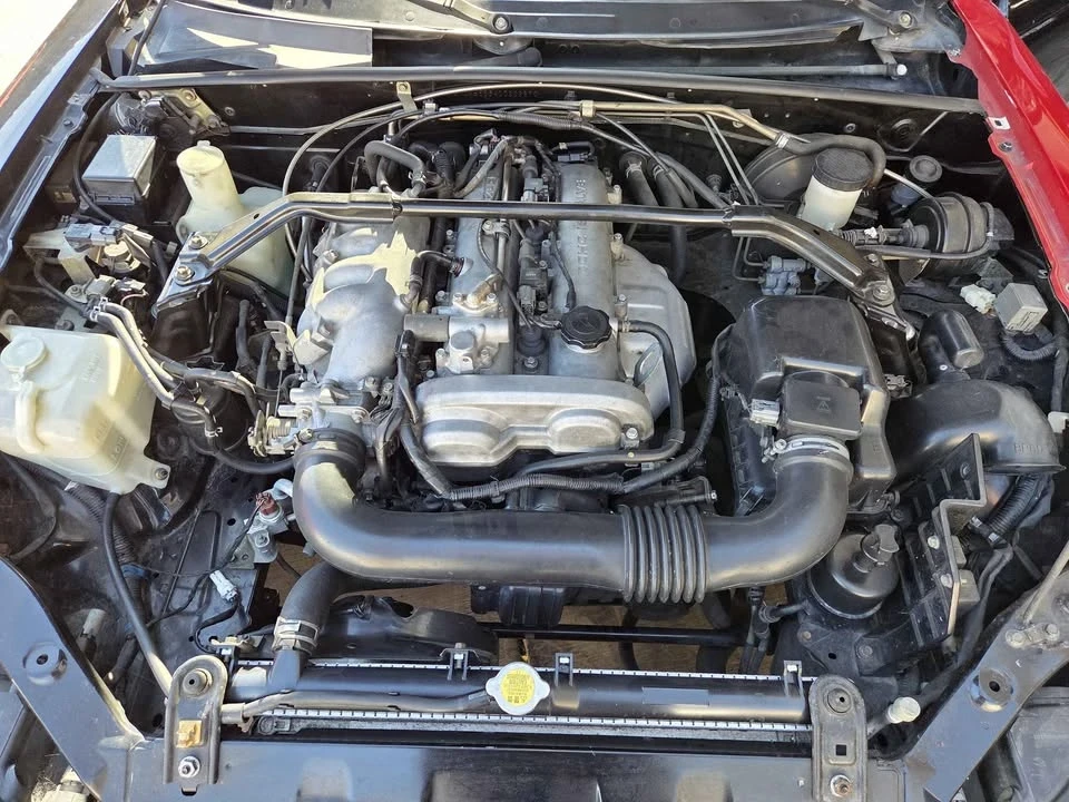 2001 Mazda NB MX-5 Miata - Image 2 of 11