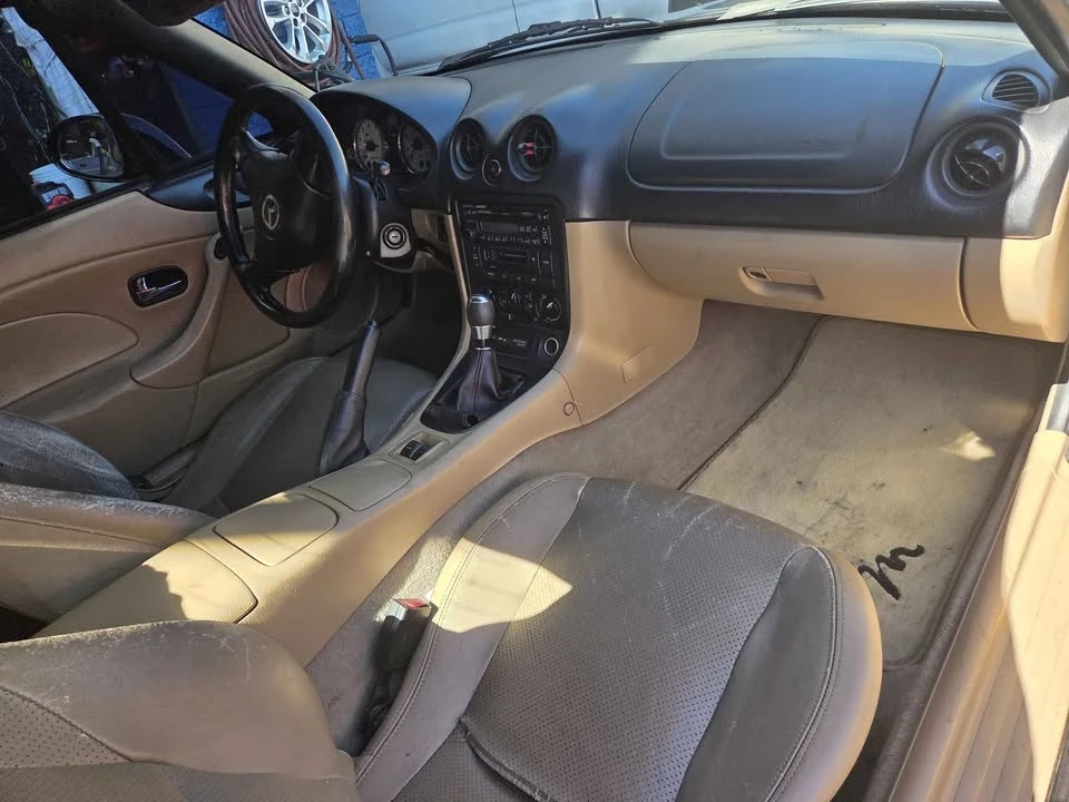 2001 Mazda NB MX-5 Miata - Image 7 of 11